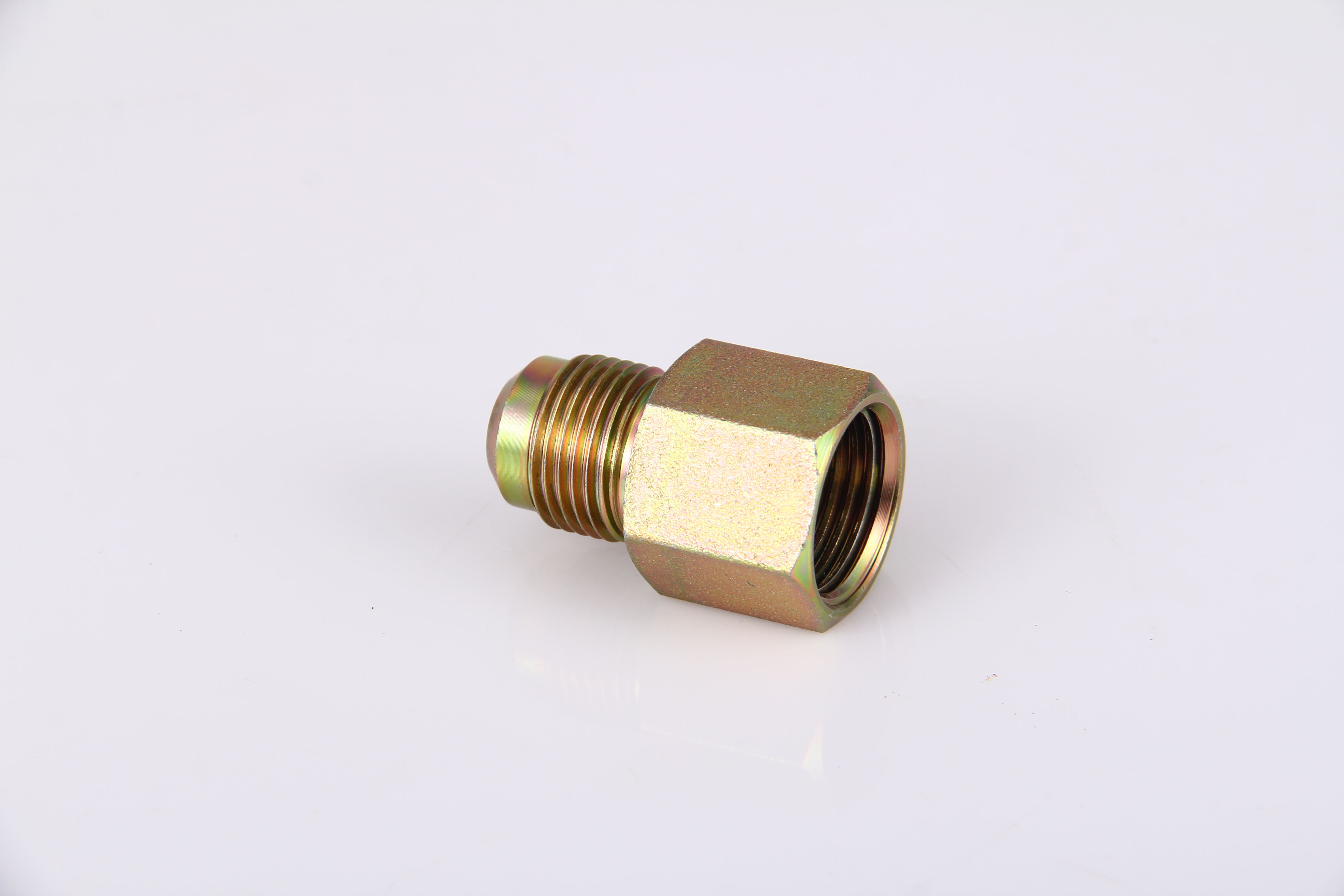 Adapters for gas connectors （FLARE x FIP）
